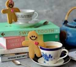 Arden’s Mug Huggers