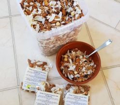 Fresh Essential Foods - Luxury Granola