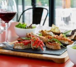 aix&terra cheese set from the Provence