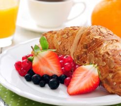 field fare Almond Croissant