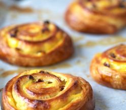 field fare Pain aux Raisins