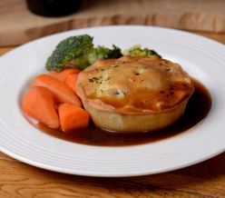 field fare Gluten Free Steak & Ale Pie