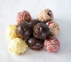 Nourish Organic Vanilla Coconut Macaroons