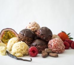 Nourish Organic Cacao Coconut Macaroons