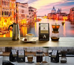AROMISTICO COFFEE VENEZIA BLEND, Intense Crema Light Roast, WHOLE BEANS